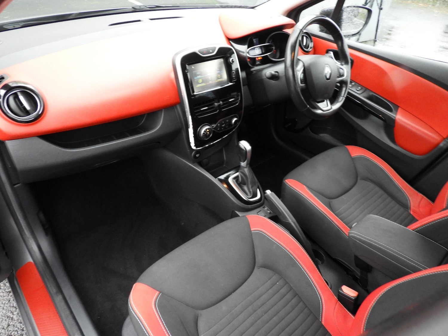 Used Renault Clio 2016 for sale - 77255105: Photo 15