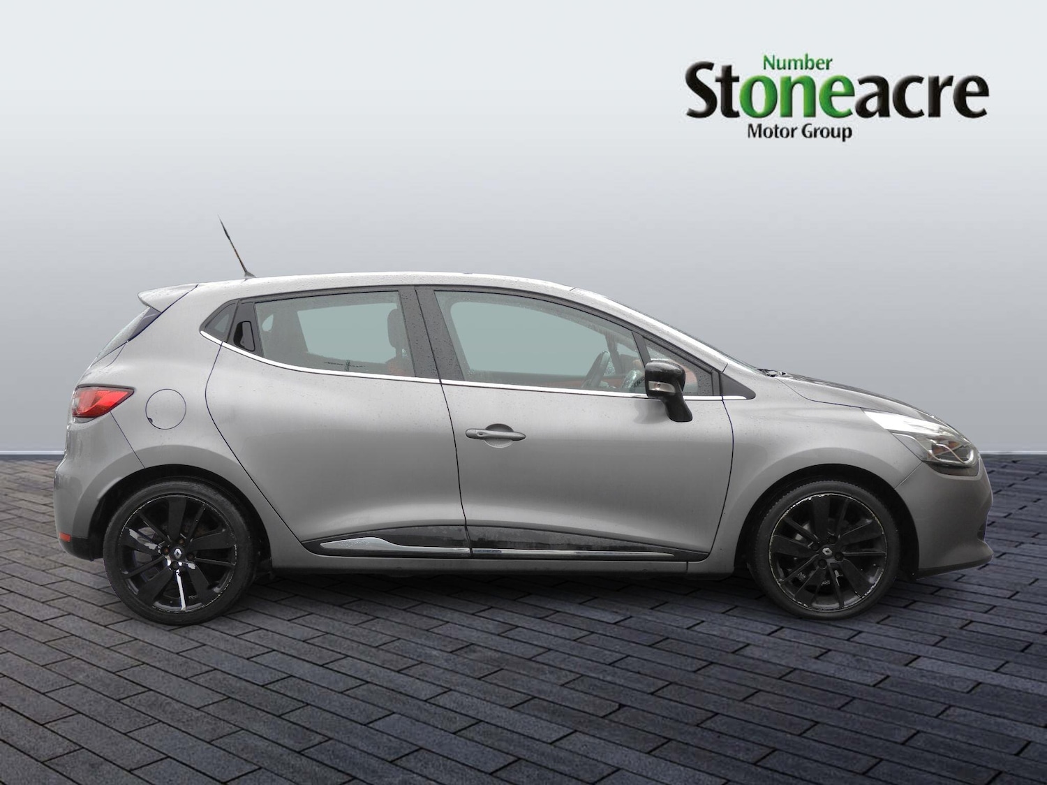 Used Renault Clio 2016 for sale - 77255105: Photo 2