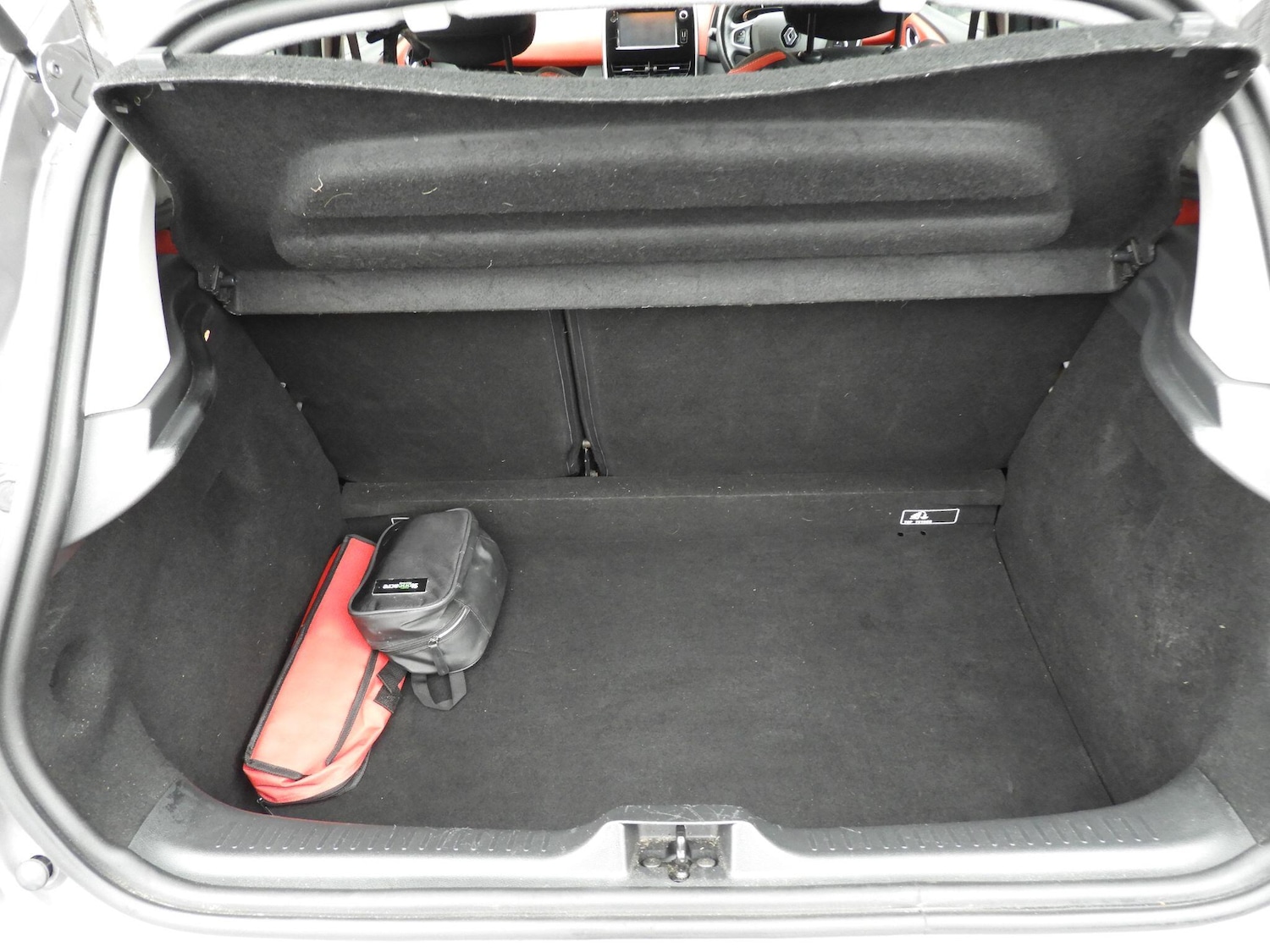 Used Renault Clio 2016 for sale - 77255105: Photo 9