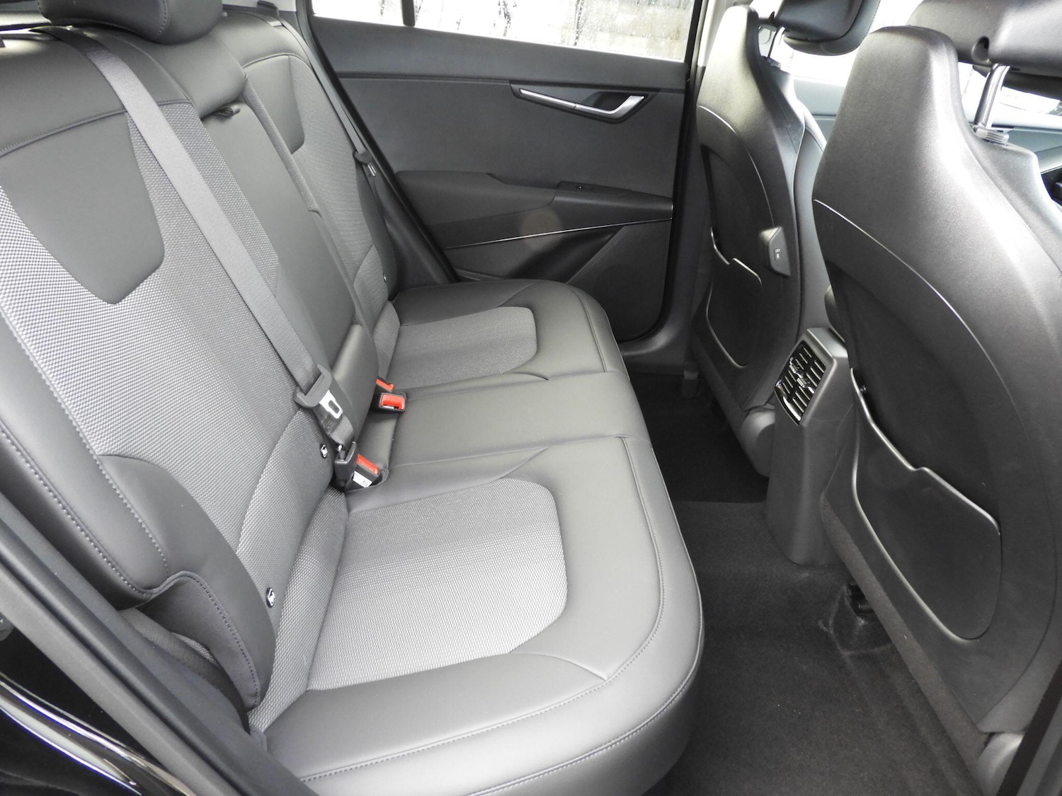 Used Kia Niro 2025 for sale - 76432811: Photo 15