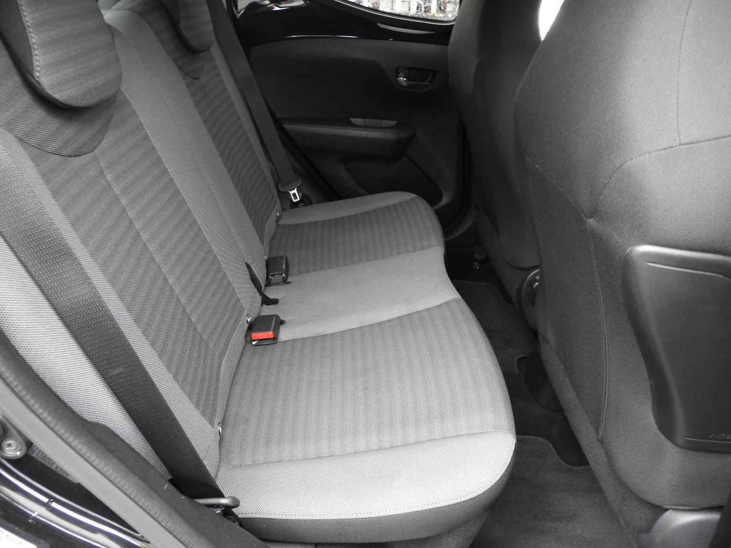 Used Toyota AYGO 2018 for sale - 77216061: Photo 14