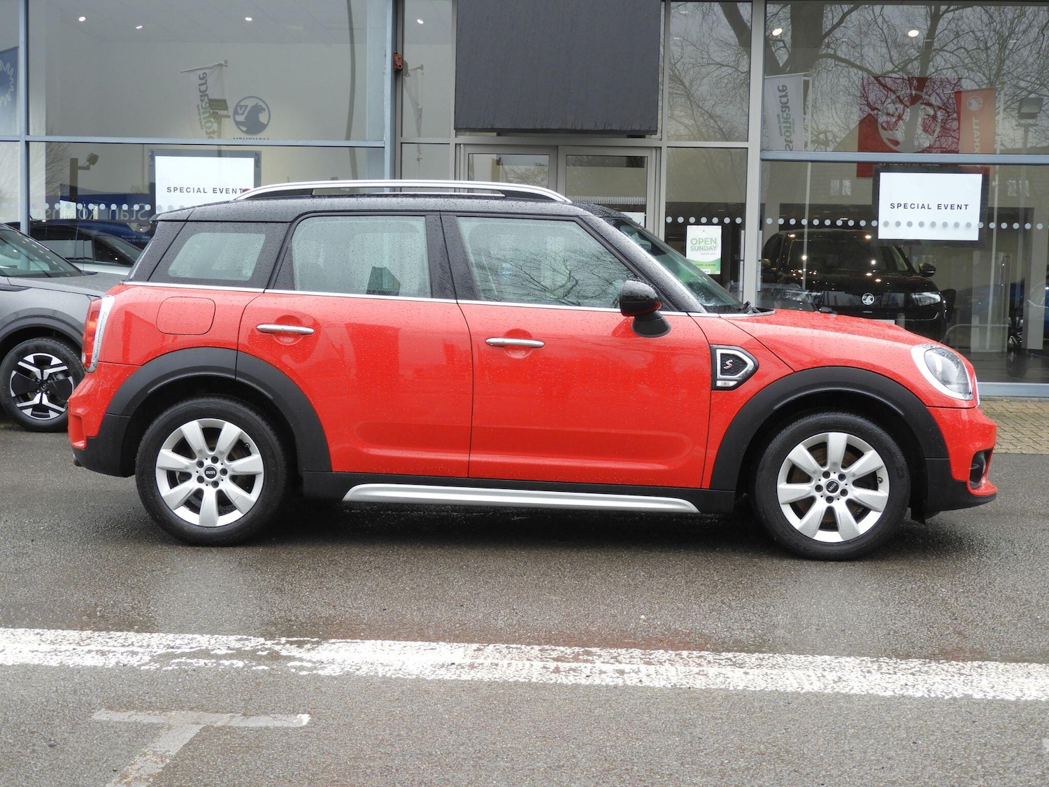 Used MINI Countryman 2019 for sale - 77478807: Photo 2