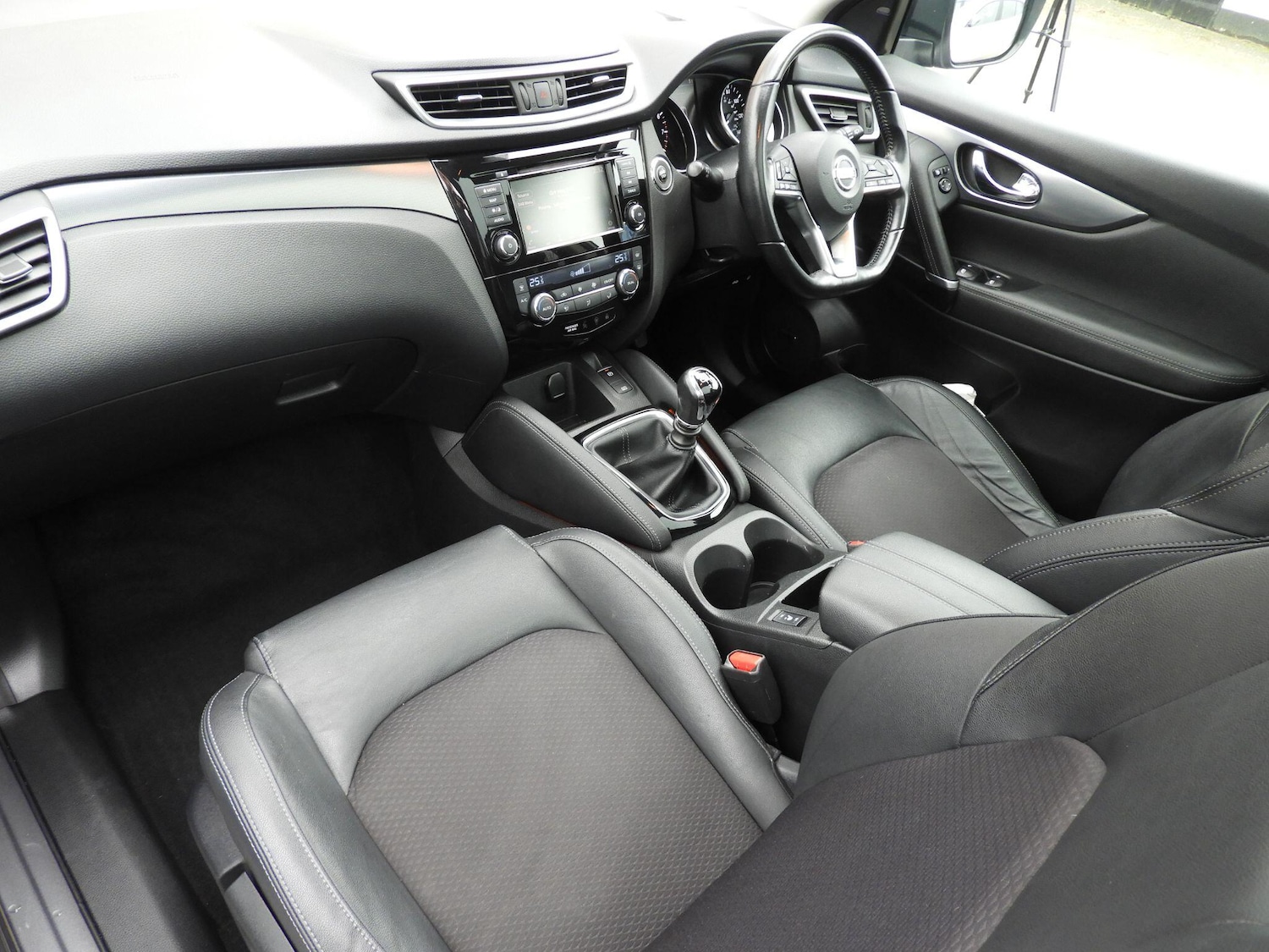 Used Nissan Qashqai for sale - 77624955: Photo 14