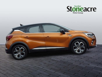 Used Renault Captur 2020 for sale - 76200033: Photo 2