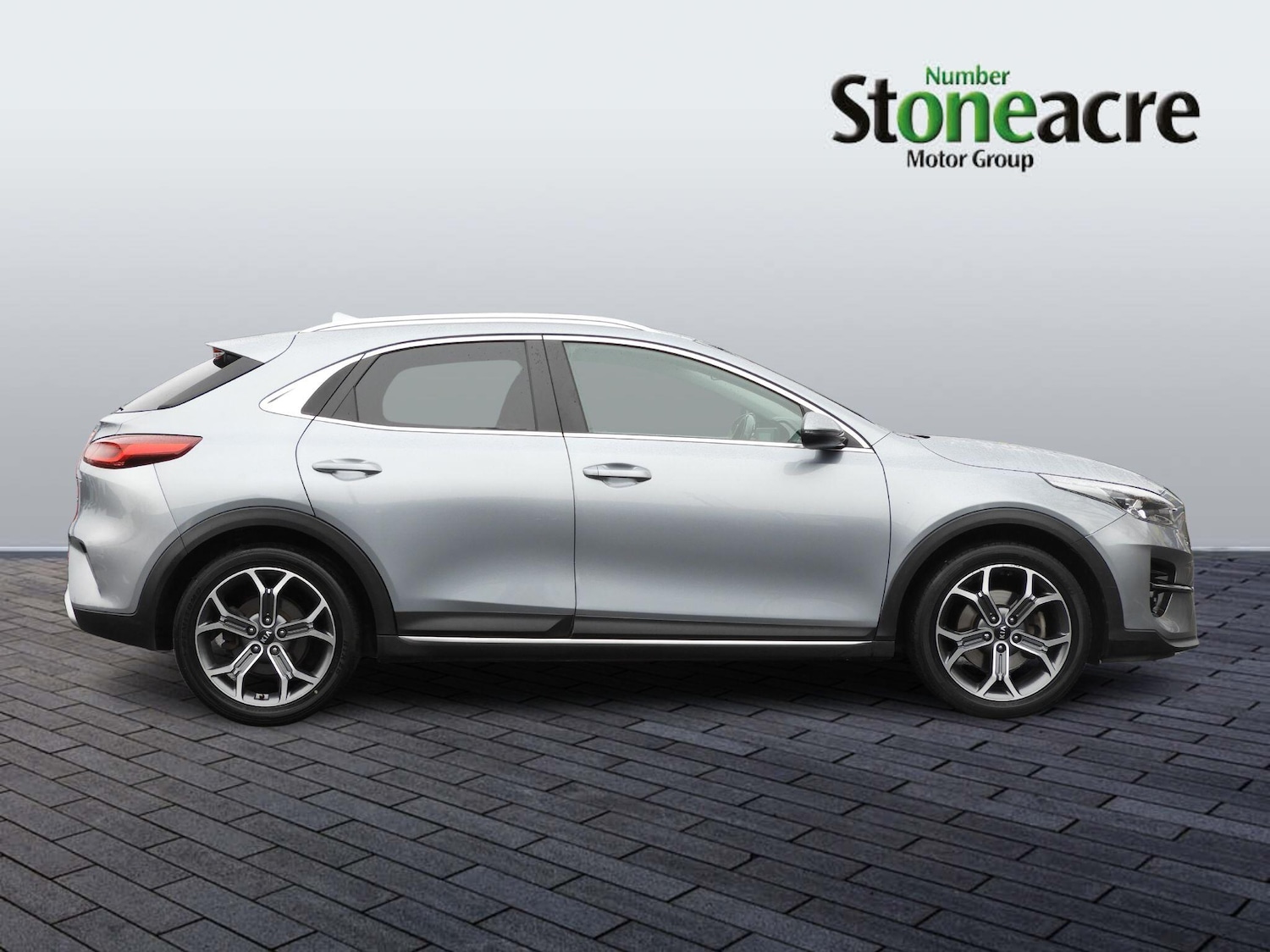 Used Kia XCeed 2020 for sale - 76801856: Photo 2