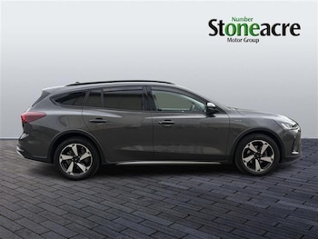 Used Ford Focus 2024 for sale - 76898269: Photo