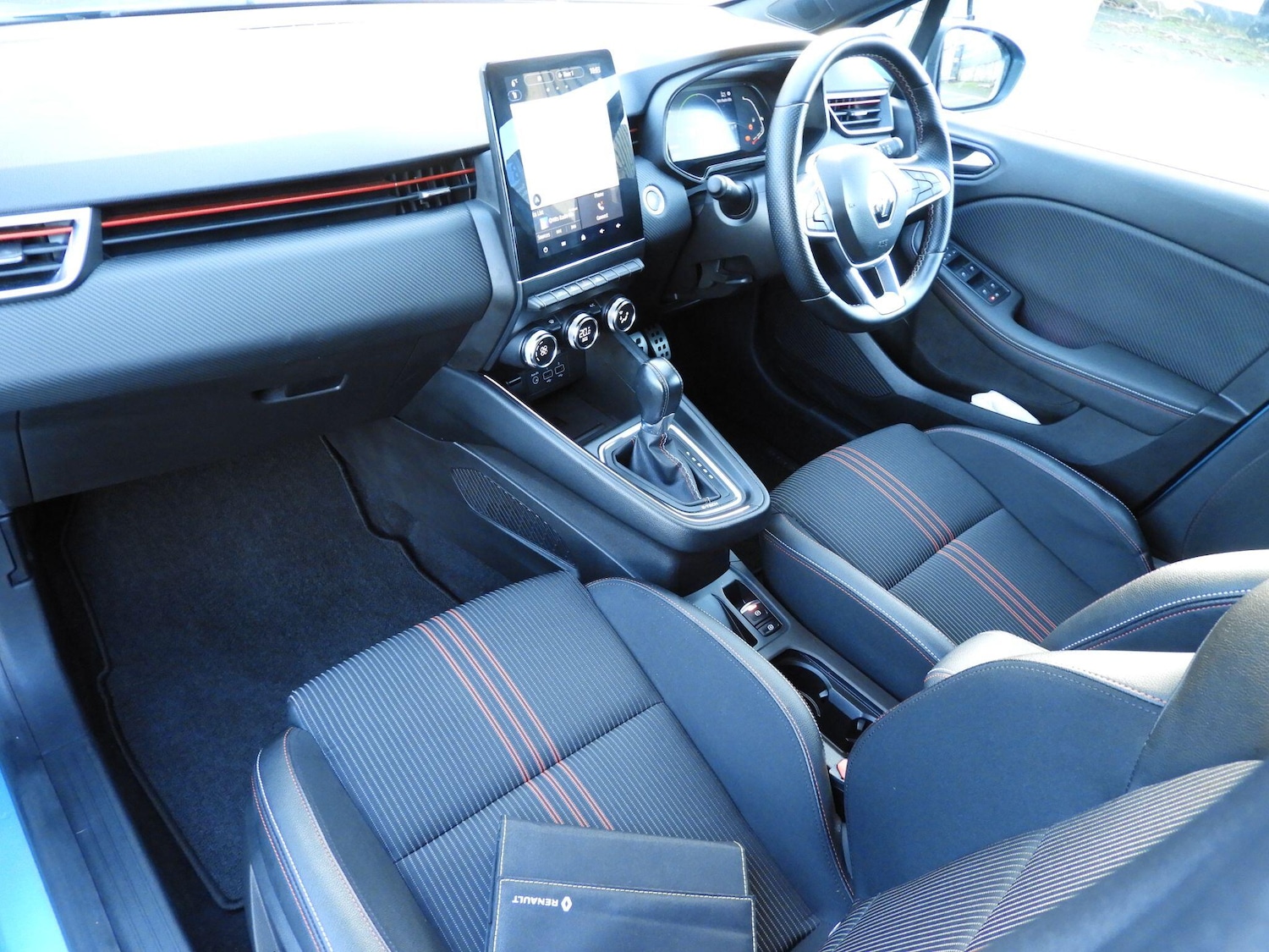 Used Renault Clio 2022 for sale - 77015382: Photo 17