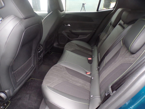 Used Peugeot 408 2023 for sale - 76020569: Photo 16