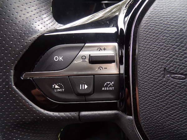 Used Peugeot 408 2023 for sale - 76020569: Photo 19