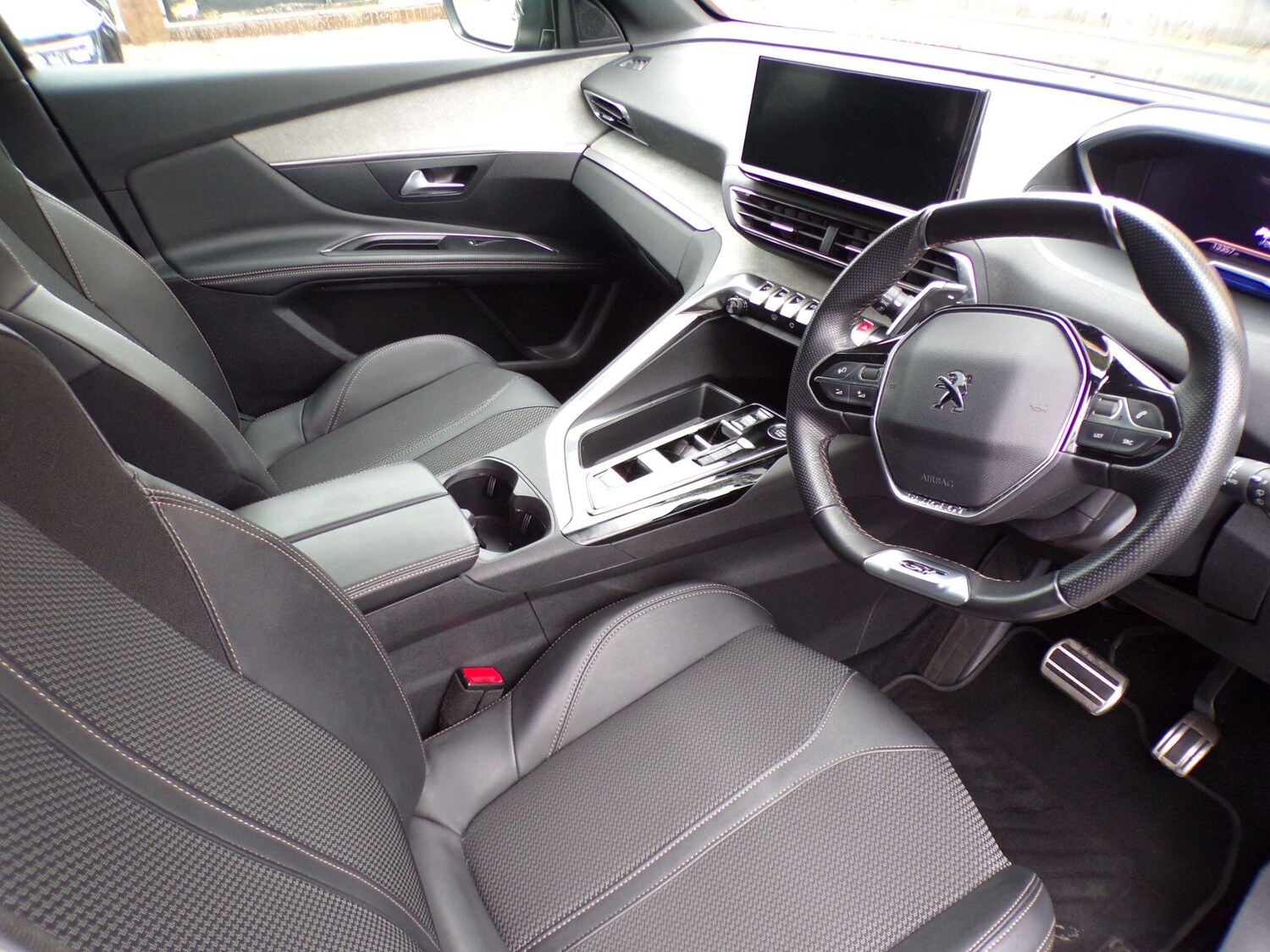 Used Peugeot 3008 2023 for sale - 76020717: Photo 12