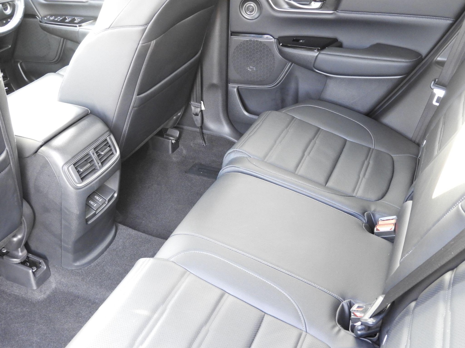 Used Honda CR-V 2019 for sale - 76689440: Photo 16