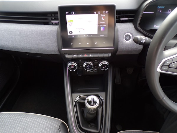 Used Renault Clio 2024 for sale - 76166754: Photo 17
