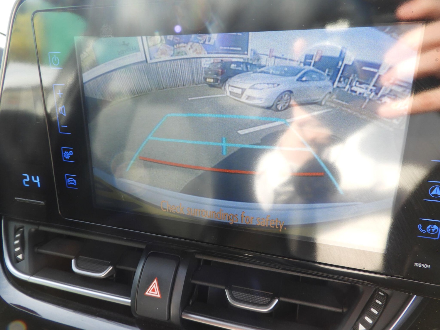 Used Toyota C-HR for sale - 77969971: Photo 17