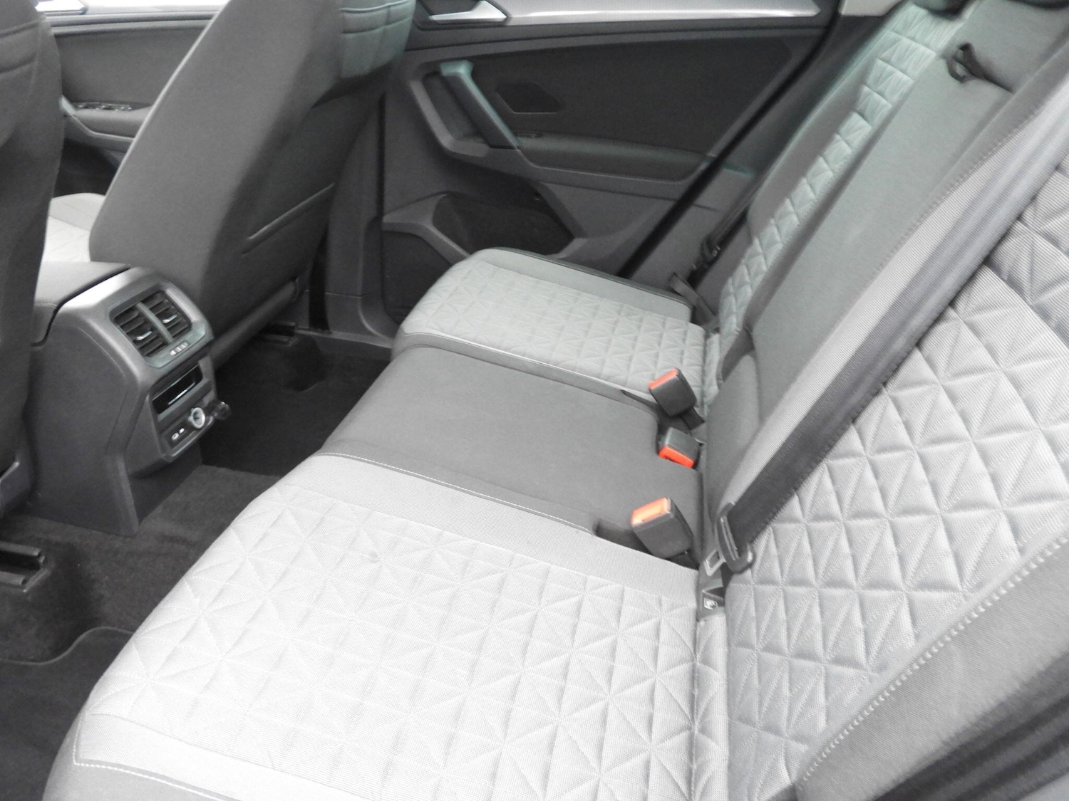 Used Volkswagen Tiguan 2021 for sale - 76996048: Photo 15