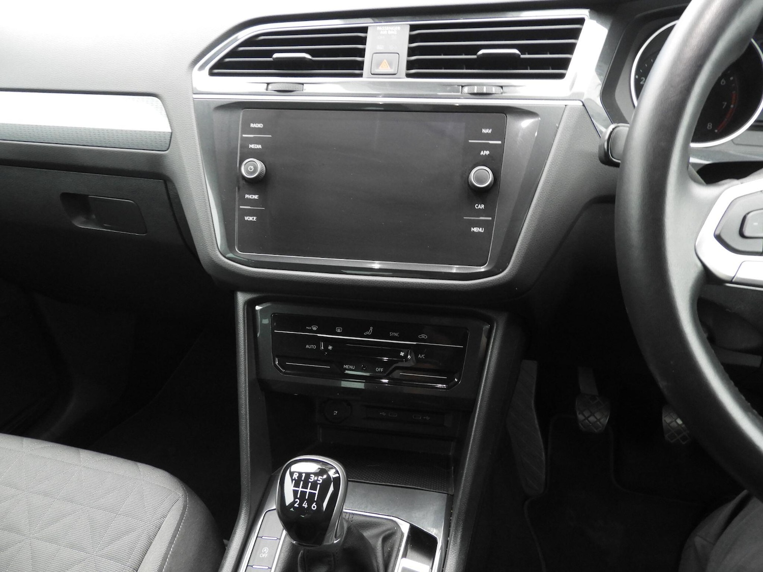 Used Volkswagen Tiguan 2021 for sale - 76996048: Photo 16