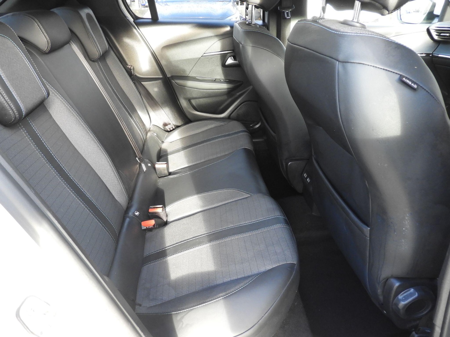 Used Peugeot 208 2020 for sale - 77216059: Photo 14