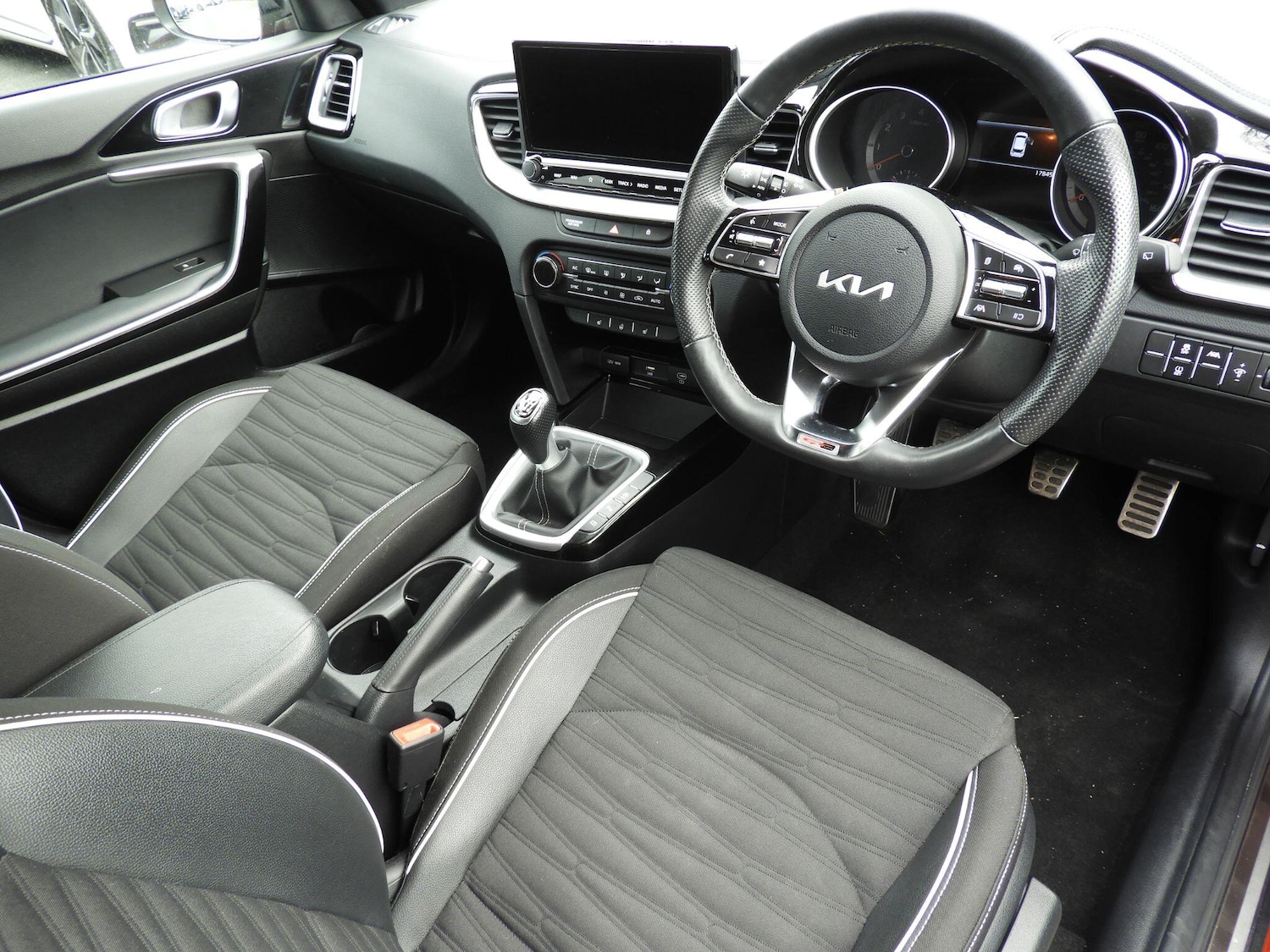 Used Kia Ceed 2023 for sale - 77737139: Photo 11