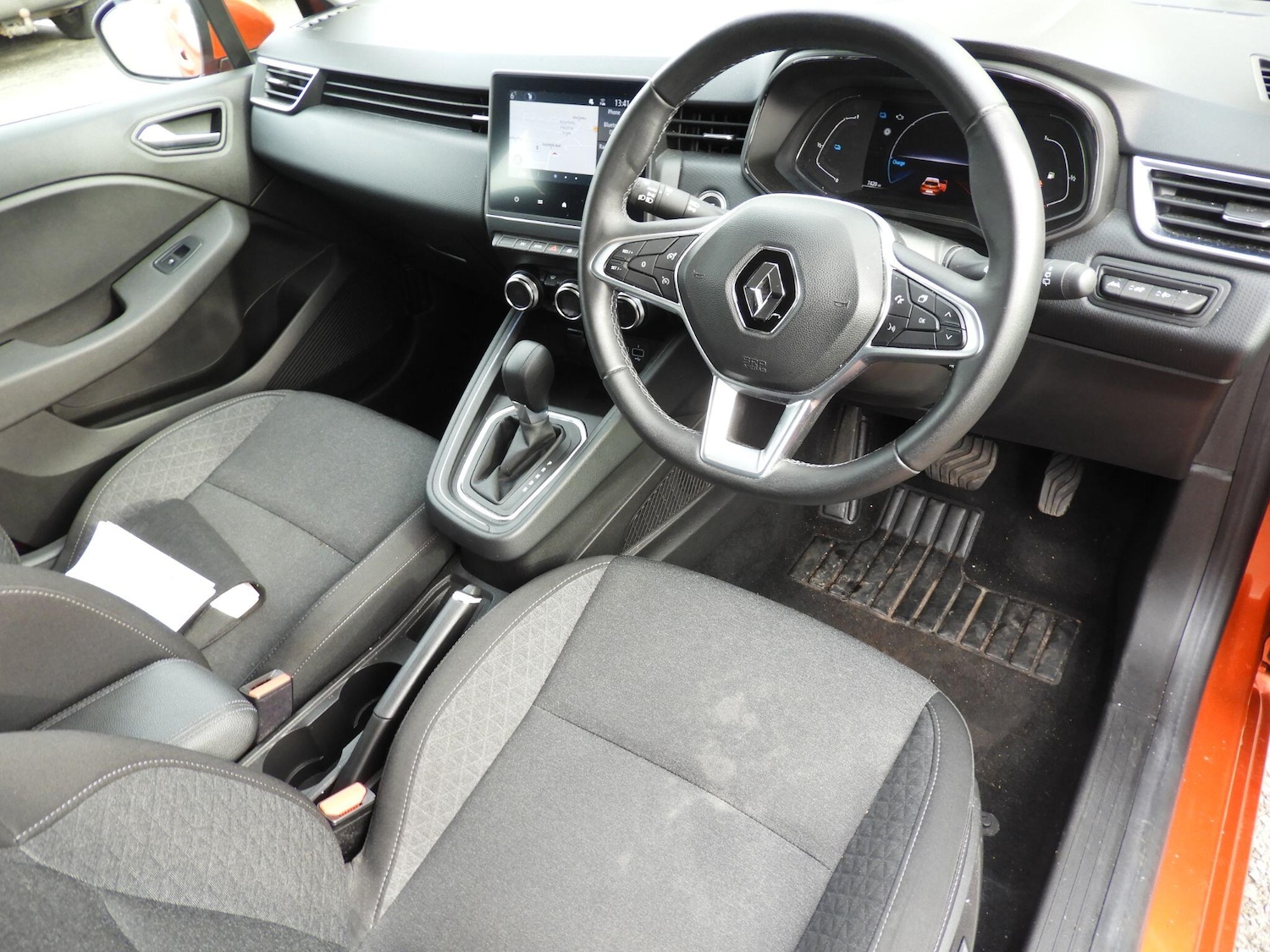 Used Renault Clio 2022 for sale - 77612270: Photo 11