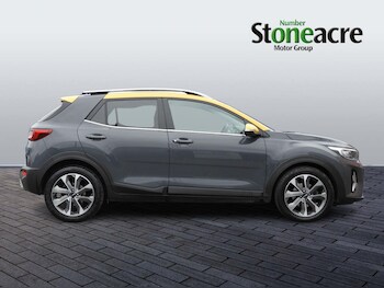 Used Kia Stonic 2023 for sale - 78245721: Photo