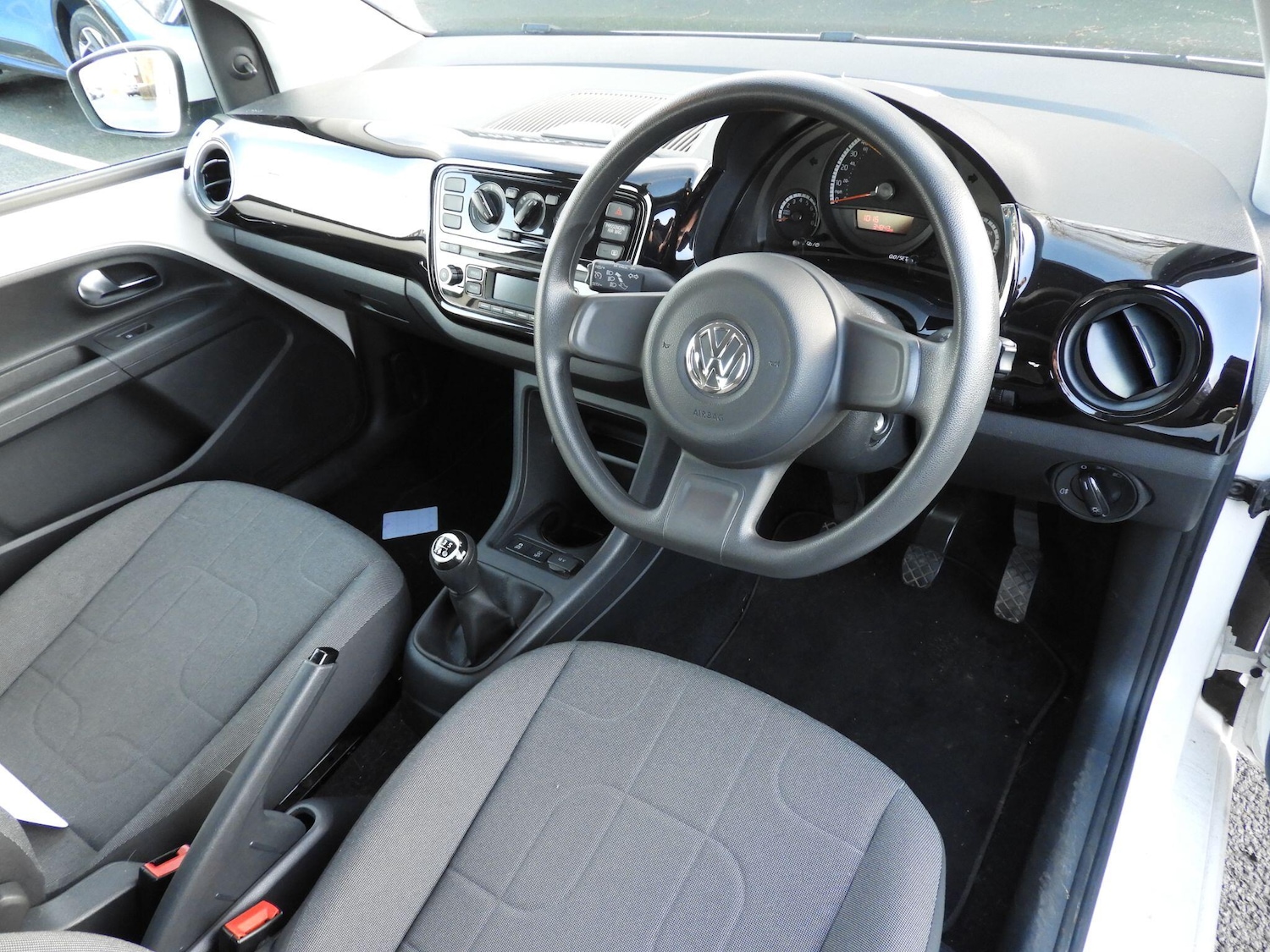 Used Volkswagen up! 2016 for sale - 77015336: Photo 16