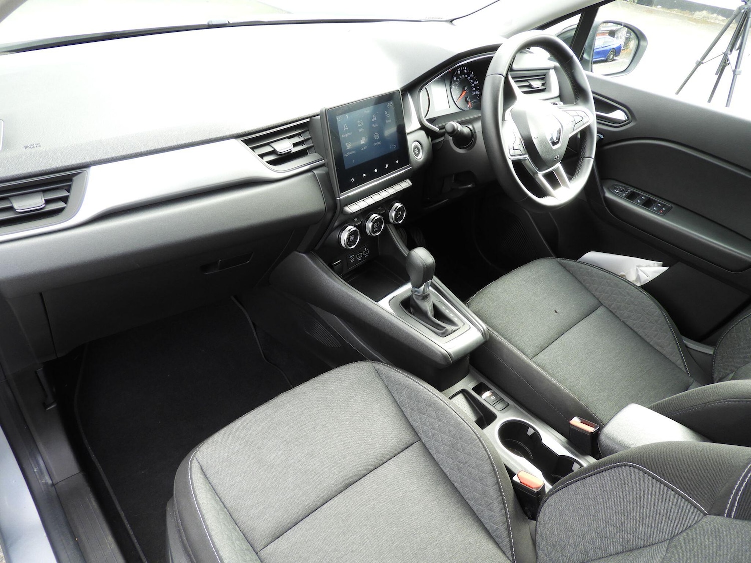 Used Renault Captur for sale - 76996959: Photo 13