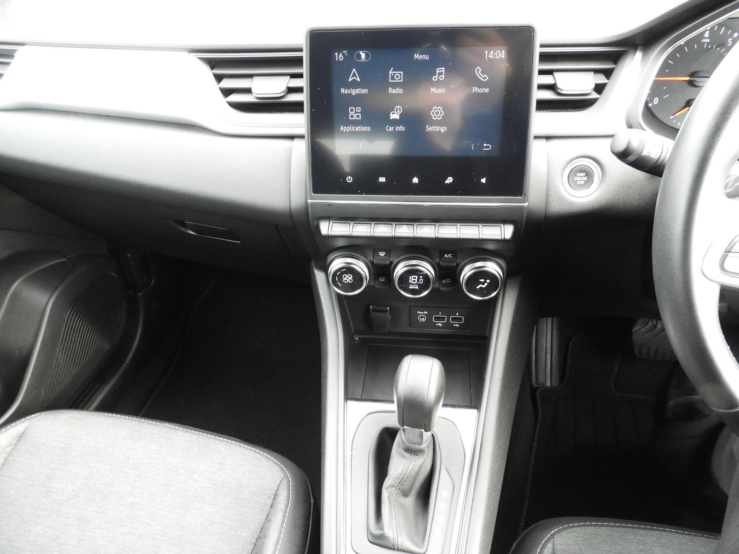 Used Renault Captur for sale - 76996959: Photo 16