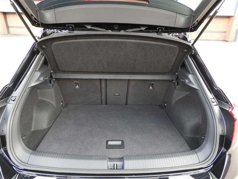 Used Volkswagen T-Roc 2025 for sale - 76898503: Photo 8