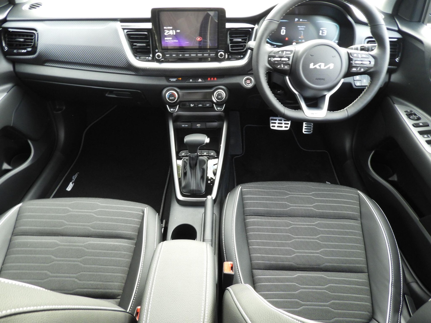 Used Kia Stonic 2025 for sale - 76326131: Photo 13