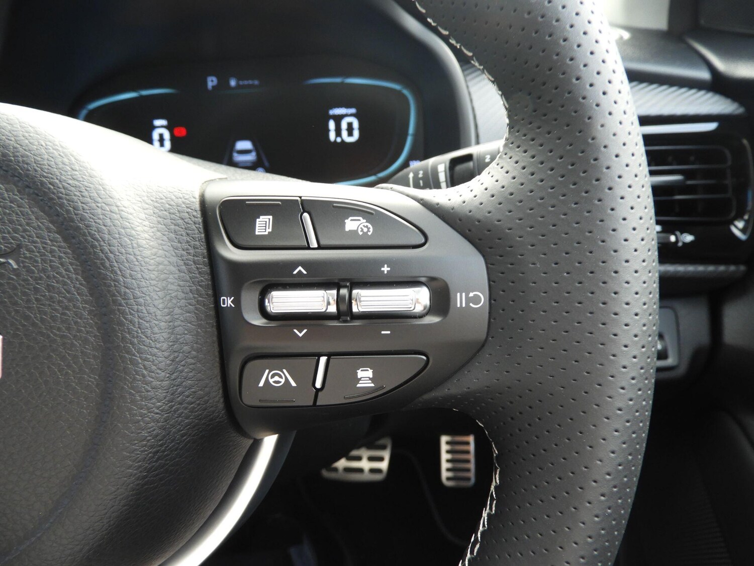 Used Kia Stonic 2025 for sale - 76326131: Photo 23