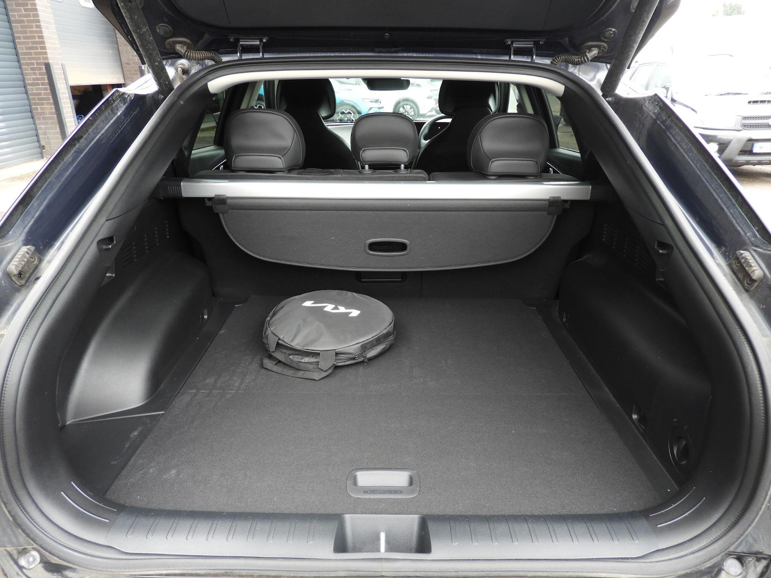 Used Kia EV6 2024 for sale - 77808121: Photo 9