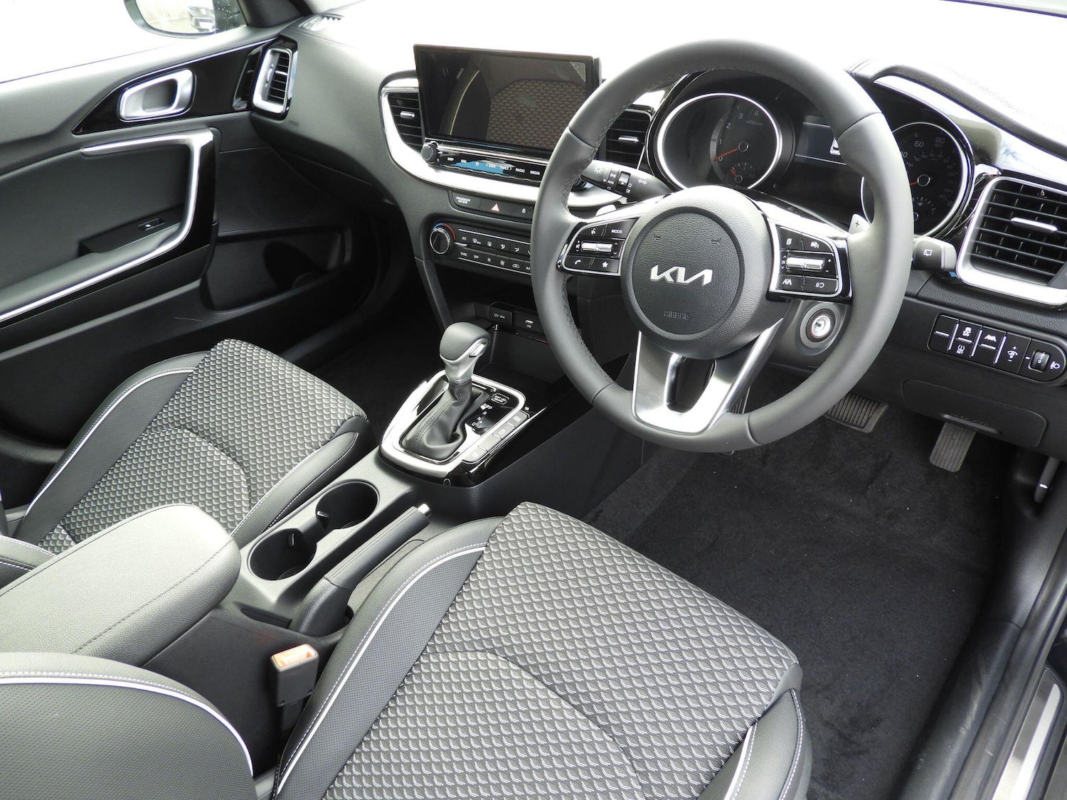 Used Kia XCeed 2025 for sale - 76314463: Photo 12