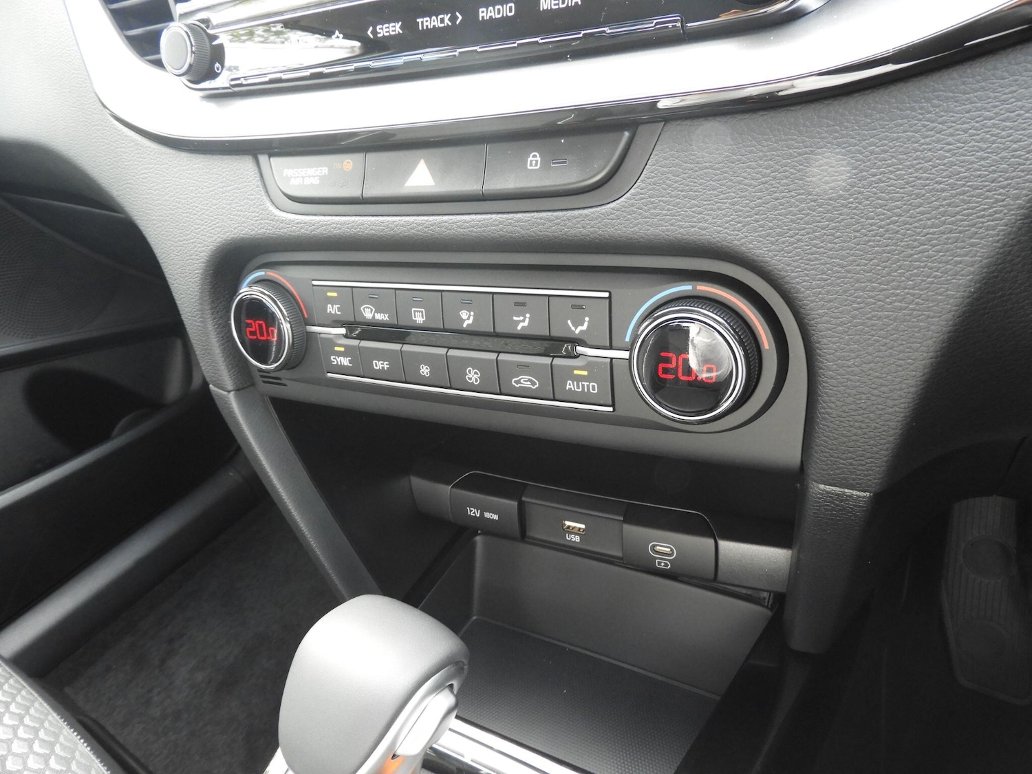 Used Kia XCeed 2025 for sale - 76314463: Photo 20