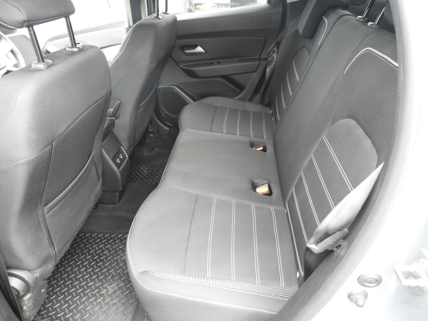Used Dacia Duster 2024 for sale - 76295935: Photo 17