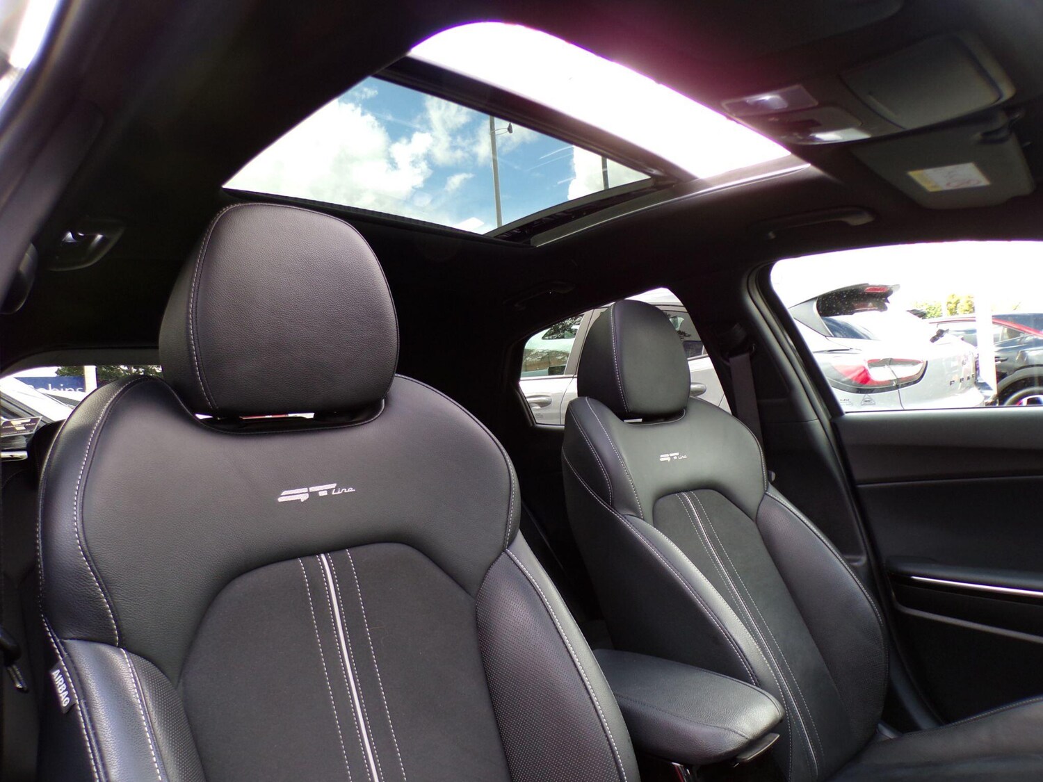 Used Kia XCeed 2023 for sale - 75741531: Photo 12