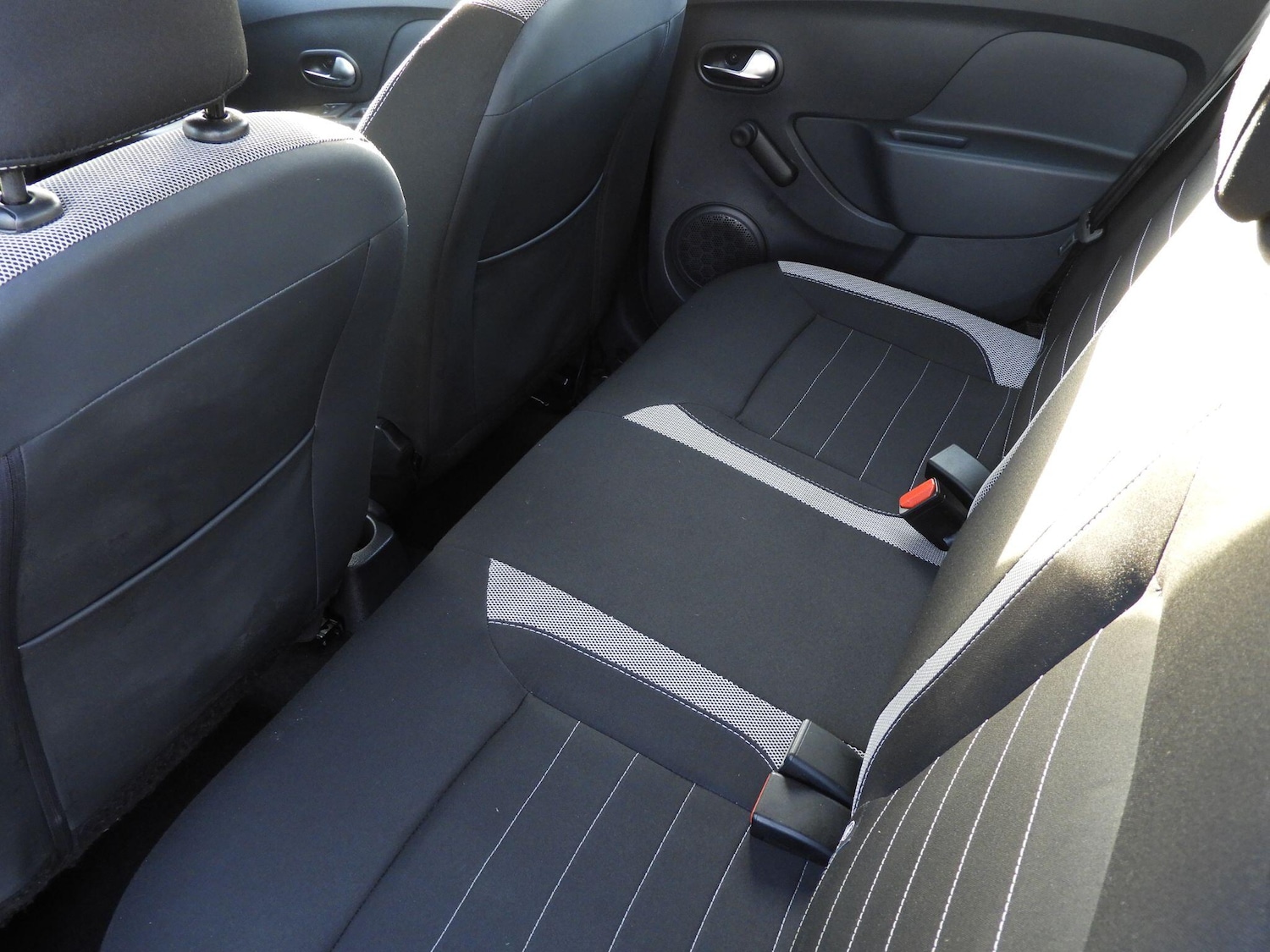 Used Dacia Sandero Stepway 2018 for sale - 76688776: Photo 15