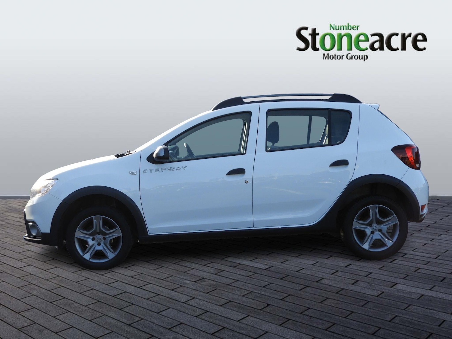 Used Dacia Sandero Stepway 2018 for sale - 76688776: Photo 6