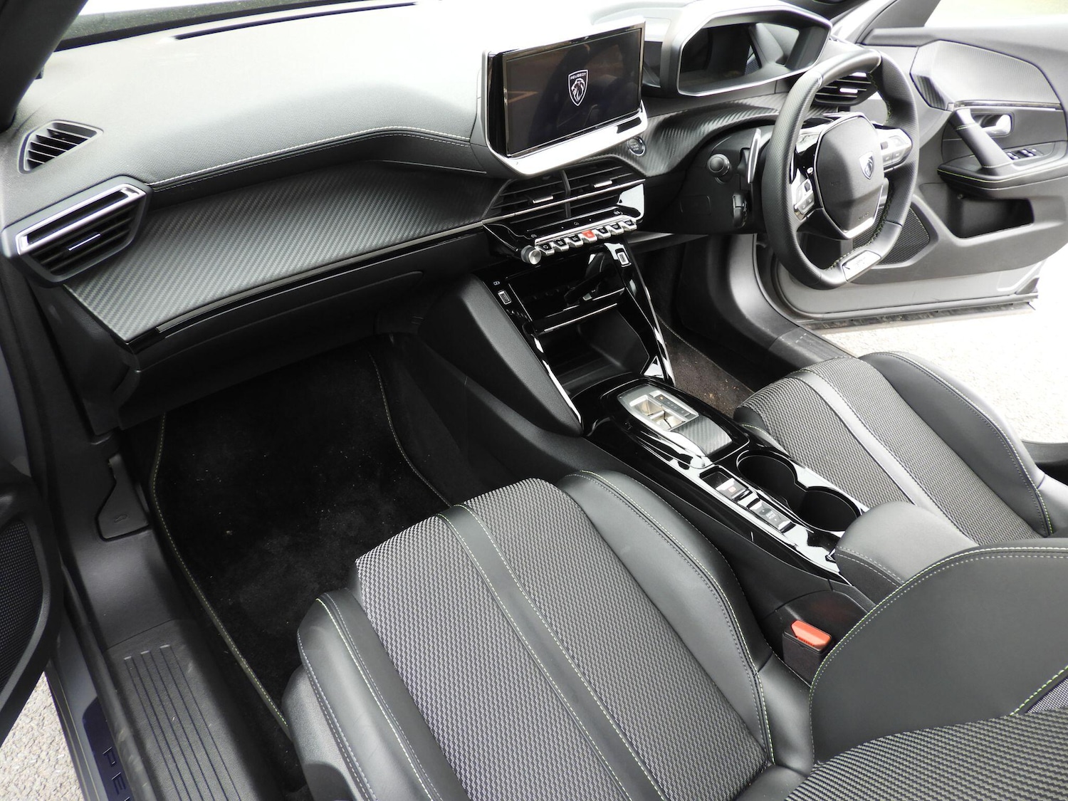 Used Peugeot 2008 2025 for sale - 78203760: Photo 14