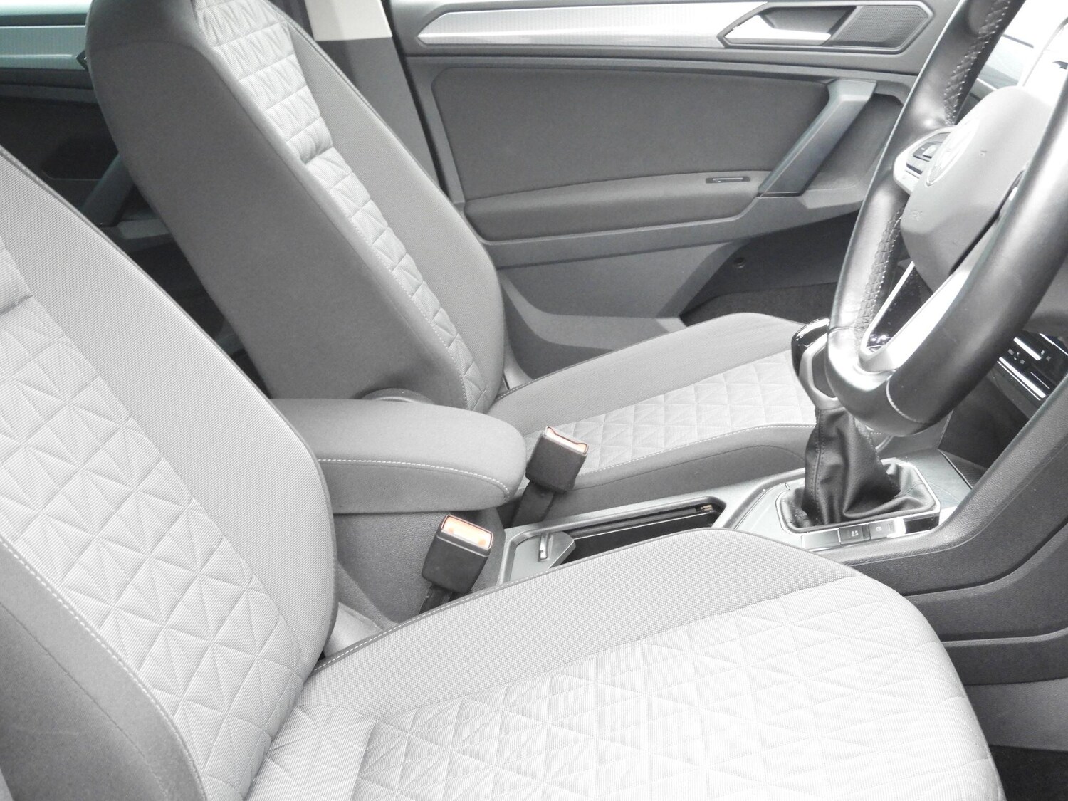 Used Volkswagen Tiguan 2021 for sale - 76295184: Photo 11