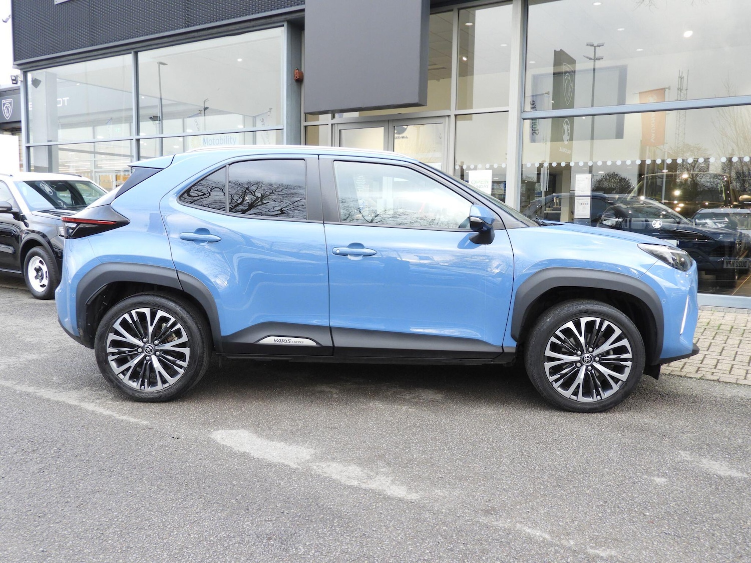 Used Toyota Yaris Cross 2022 for sale - 77315026: Photo 2