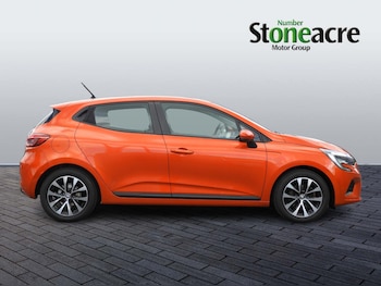 Used Renault Clio 2022 for sale - 78335657: Photo