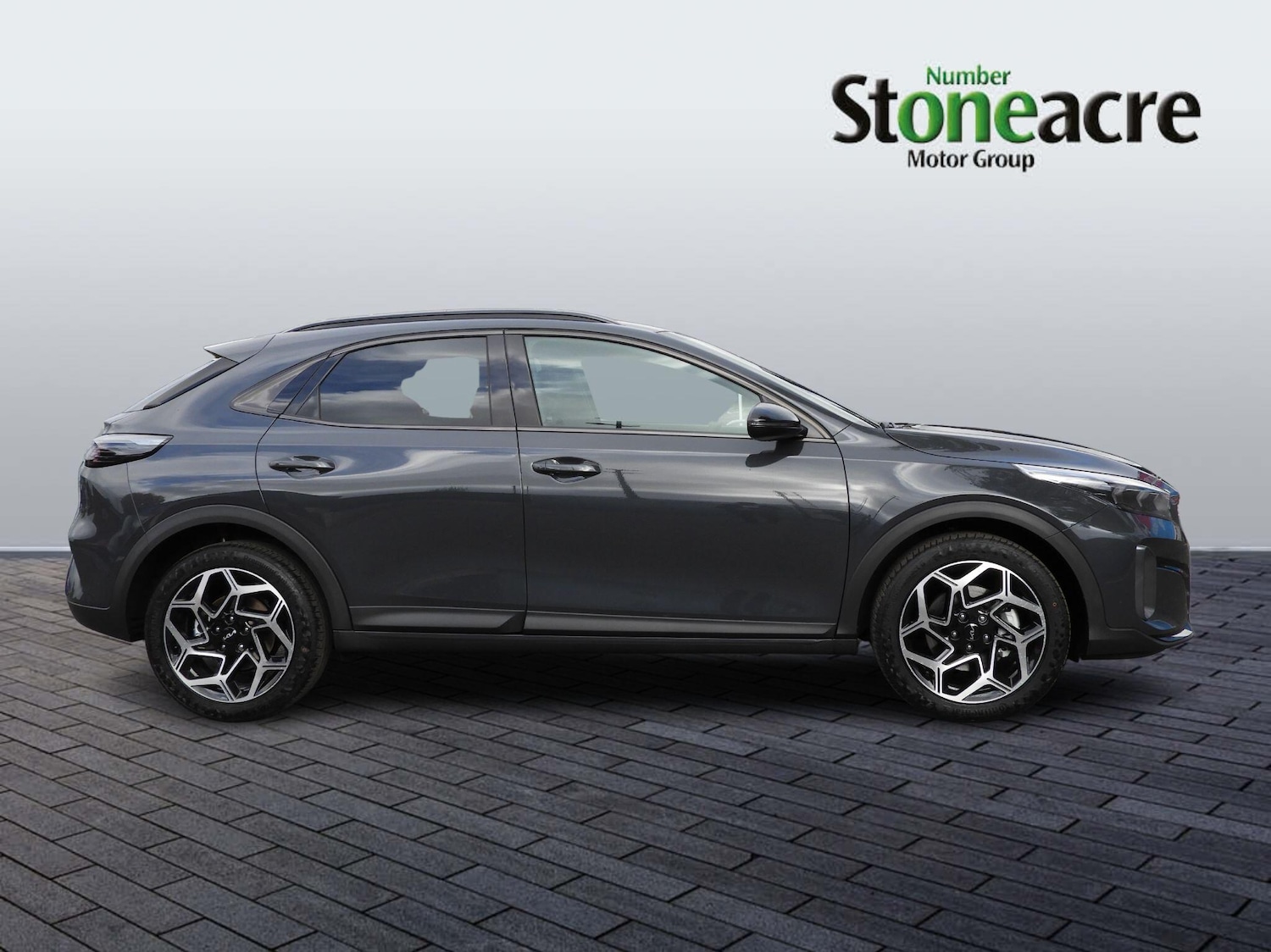 Used Kia XCeed 2025 for sale - 76306162: Photo 2