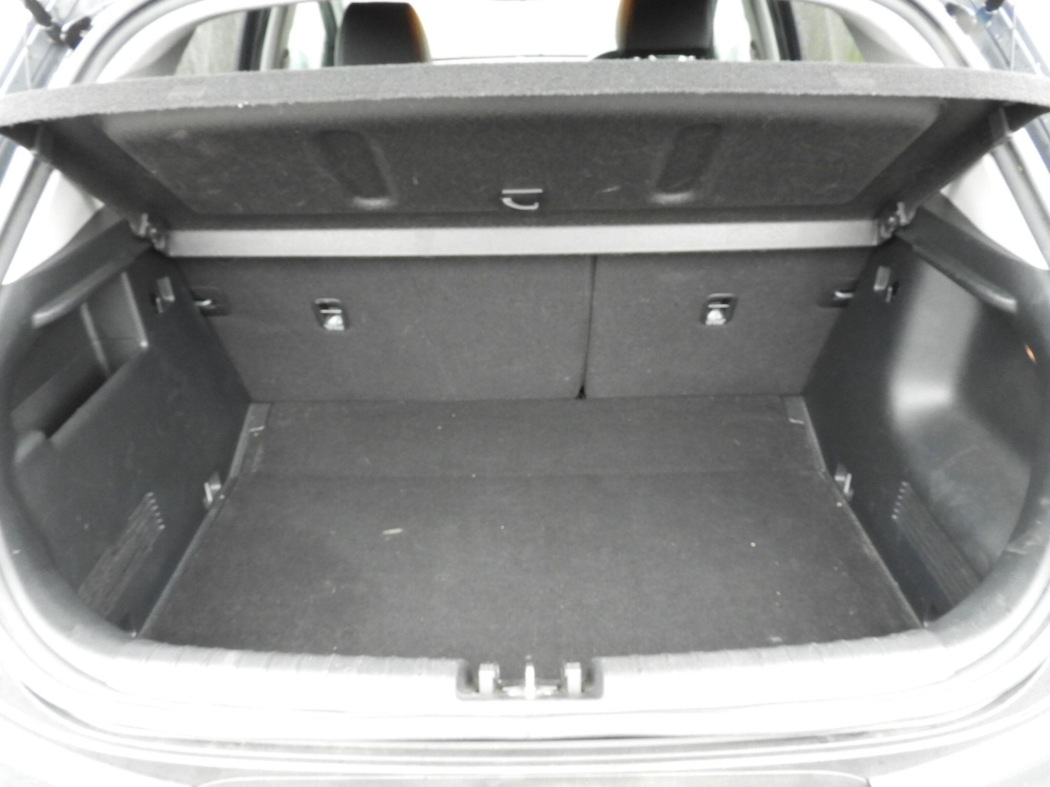 Used Kia Stonic 2022 for sale - 77291093: Photo 10