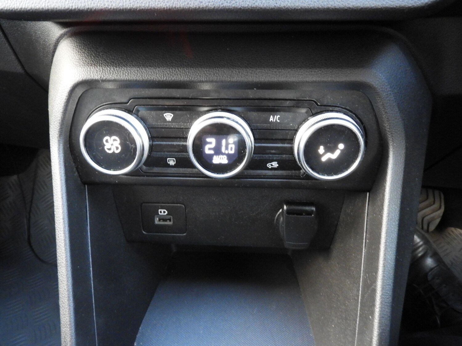 Used Dacia Sandero 2022 for sale - 77097539: Photo 18