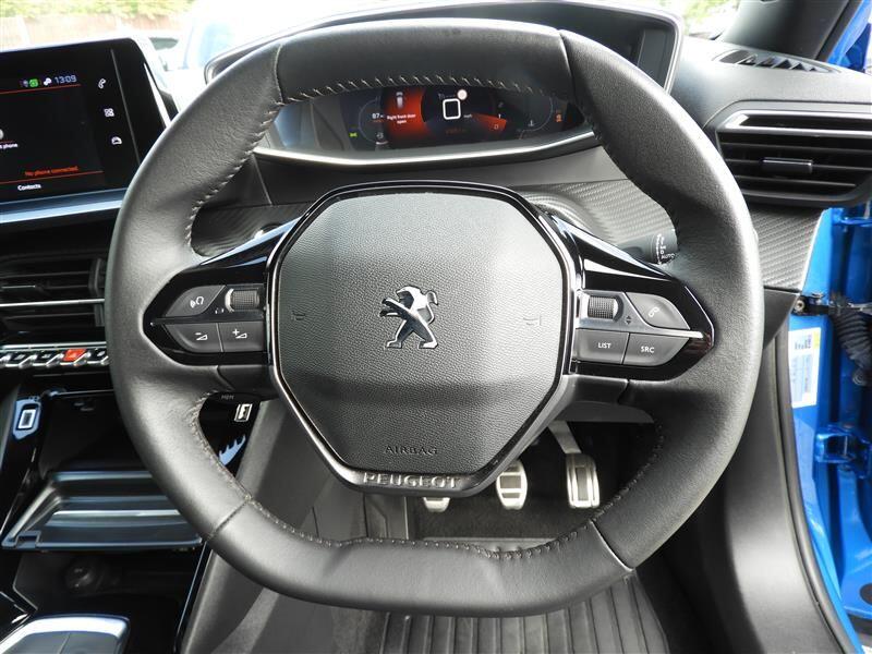 Used Peugeot 2008 2023 for sale - 76899183: Photo 13