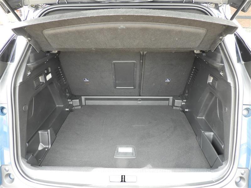 Used Peugeot 3008 2022 for sale - 76898307: Photo 10