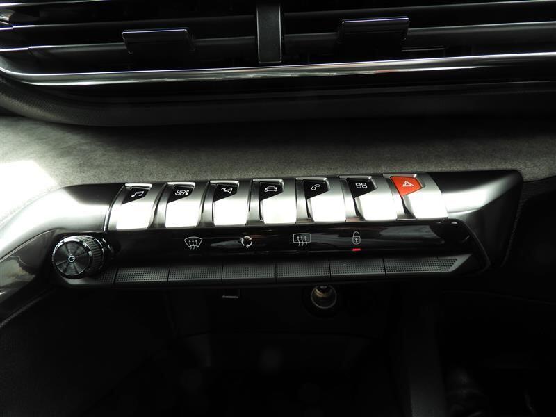 Used Peugeot 3008 2022 for sale - 76898307: Photo 23