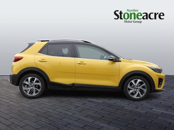 Used Kia Stonic 2023 for sale - 78214215: Photo