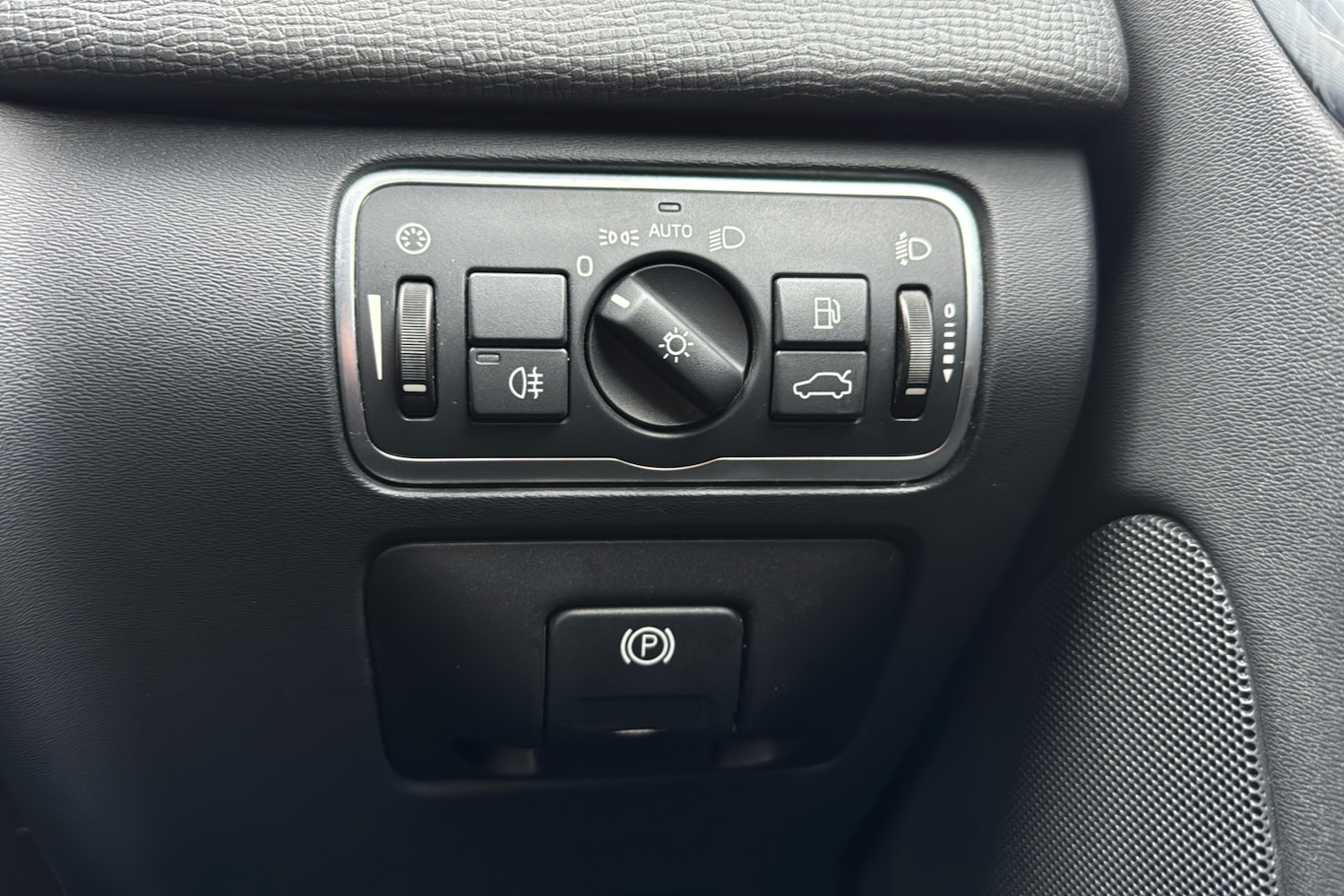 Used Volvo XC60 2016 for sale - 76705303: Photo 15