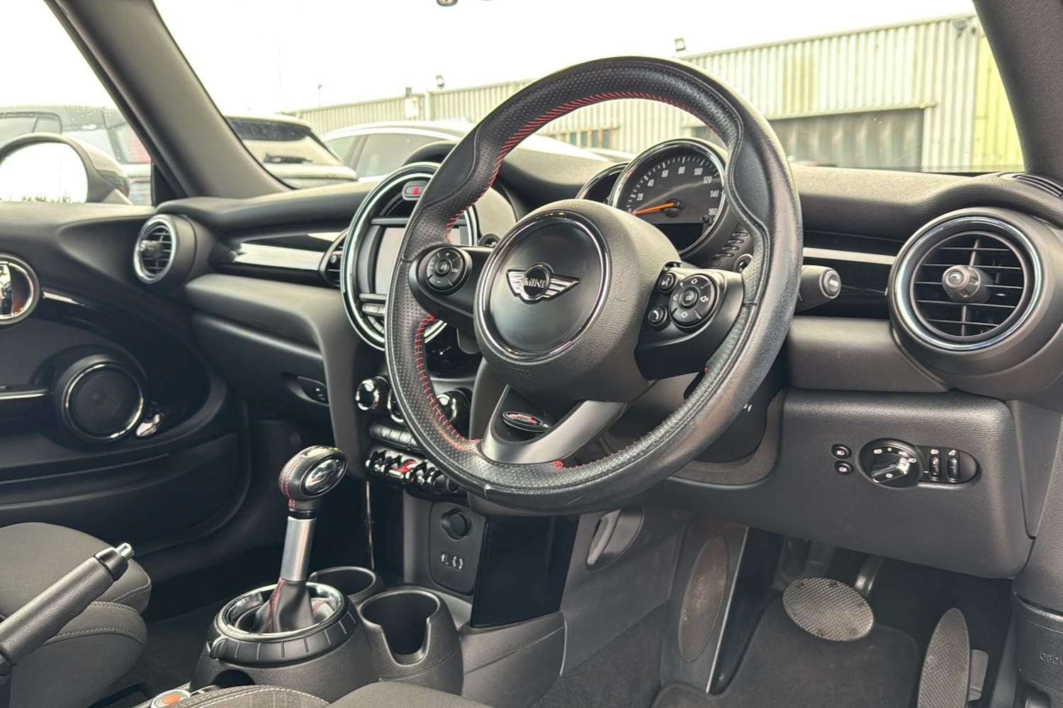 Used MINI Convertible 2016 for sale - 76516070: Photo 10