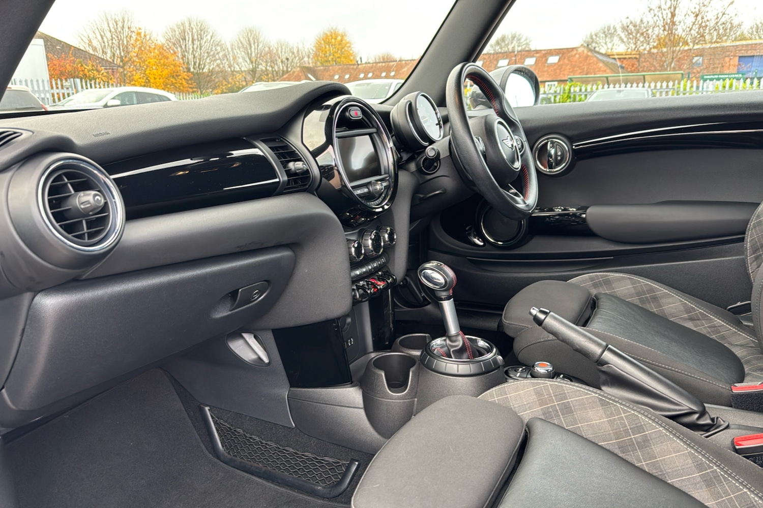 Used MINI Convertible 2016 for sale - 76516070: Photo 11